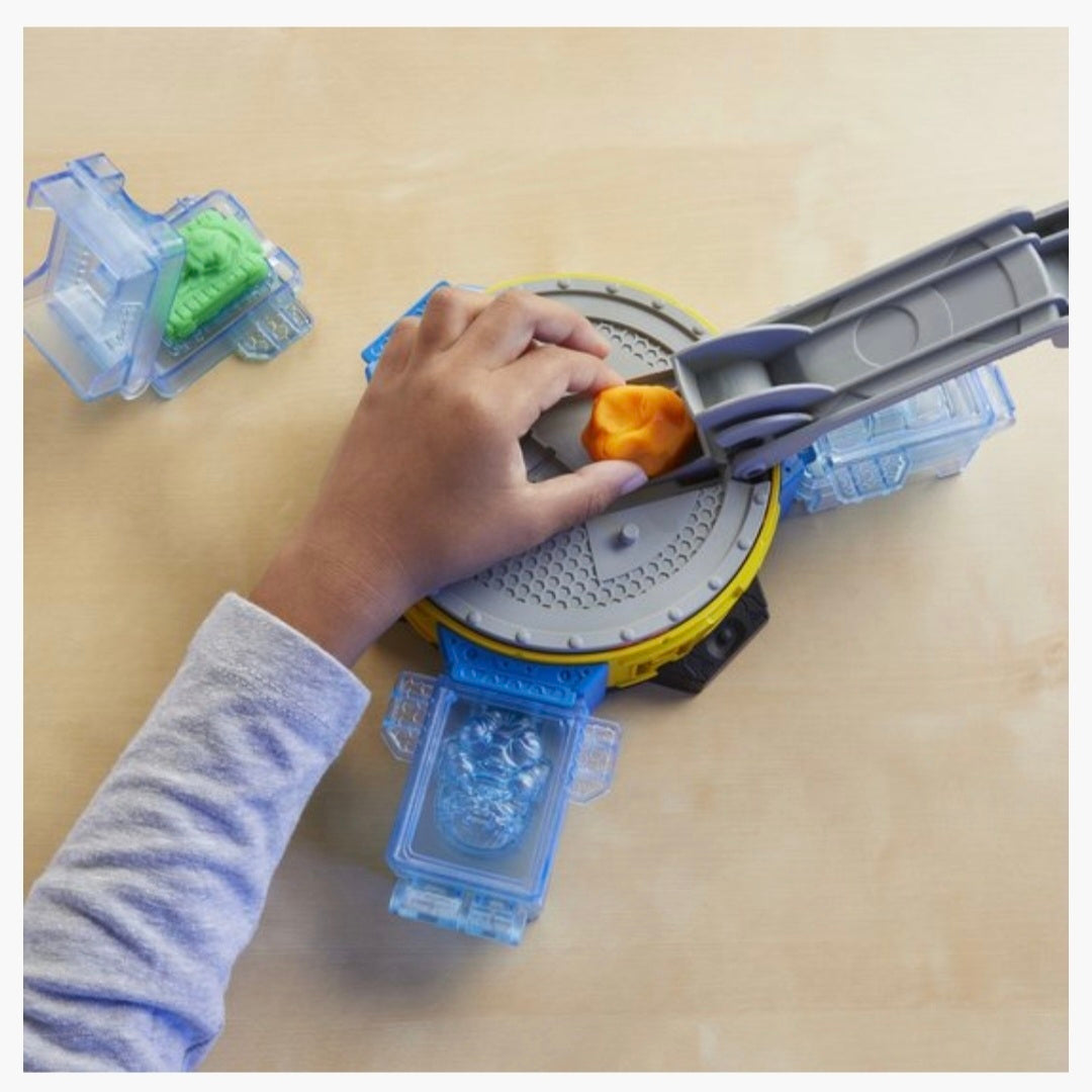 Play-Doh: Hulk Smash and Squish Playset