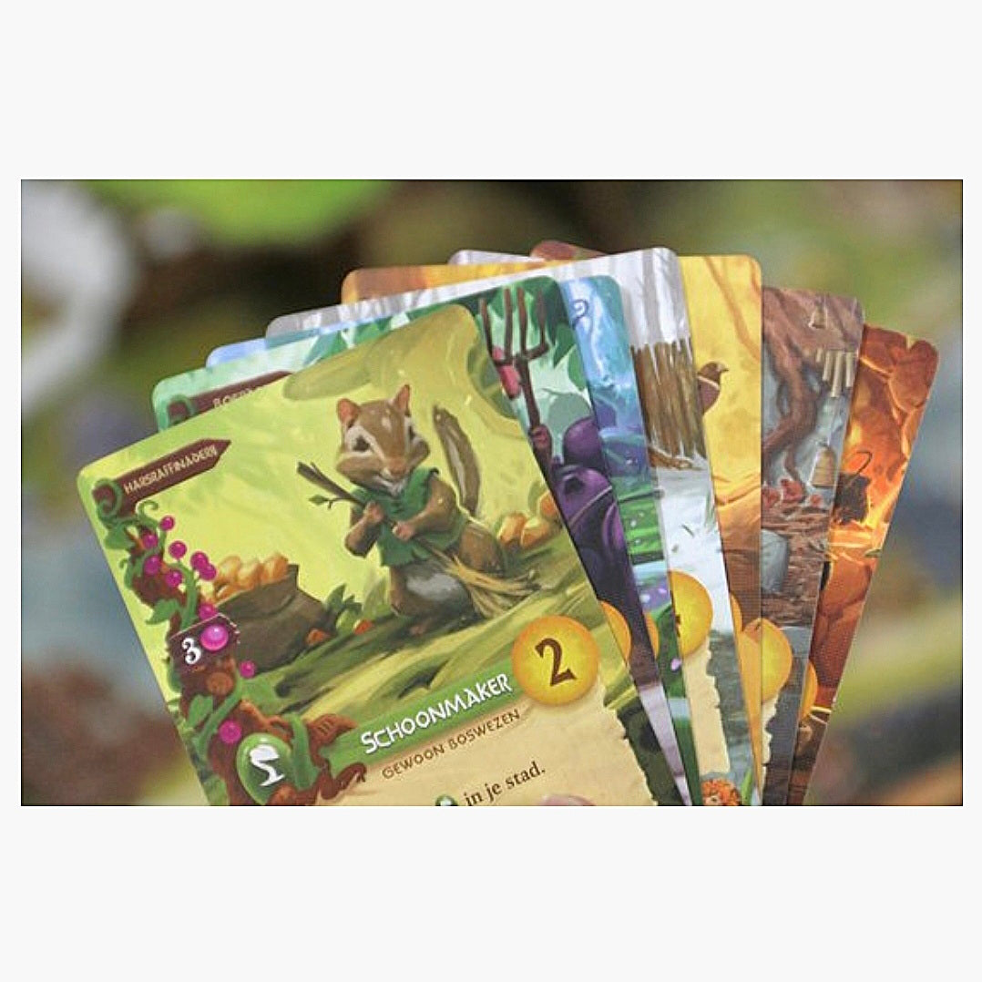 White Globin: Everdell