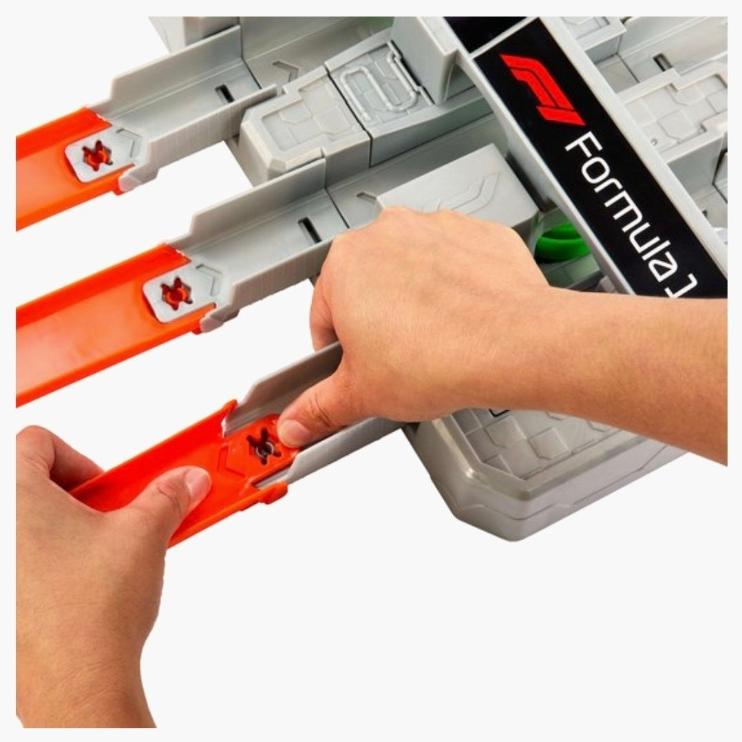 Hot Wheels F1 Racing - Formula 1 
Grand Prix Circuit