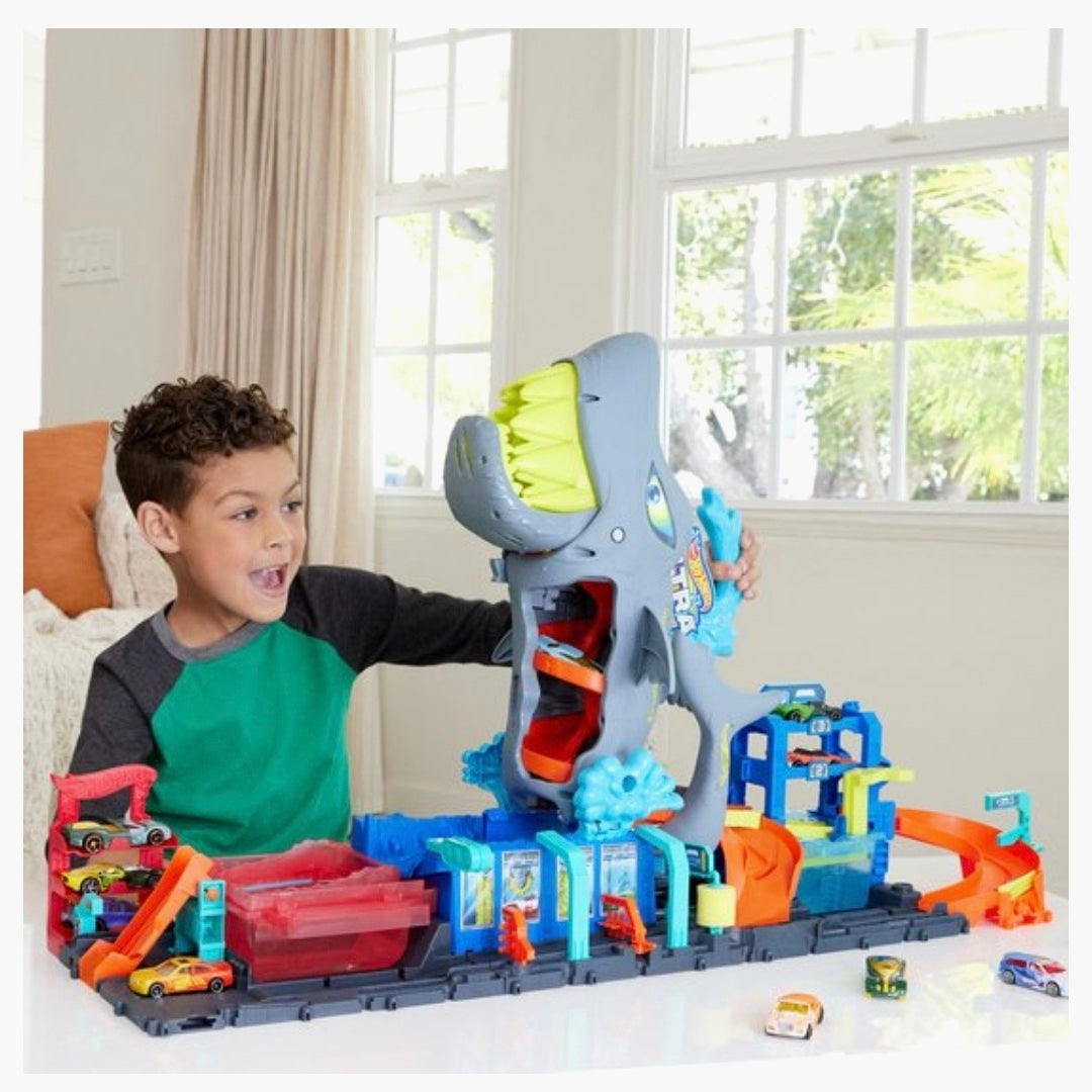 Hot Wheels: Ultra Shark Car Wash Racebaan