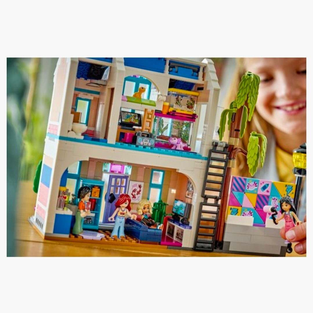 LEGO 42687: Friends - Liann's Huis
