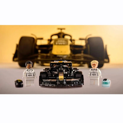 LEGO 77252: Speed Champions - APXGP team racewagen uit F1 The Movie  -  Multiplaza