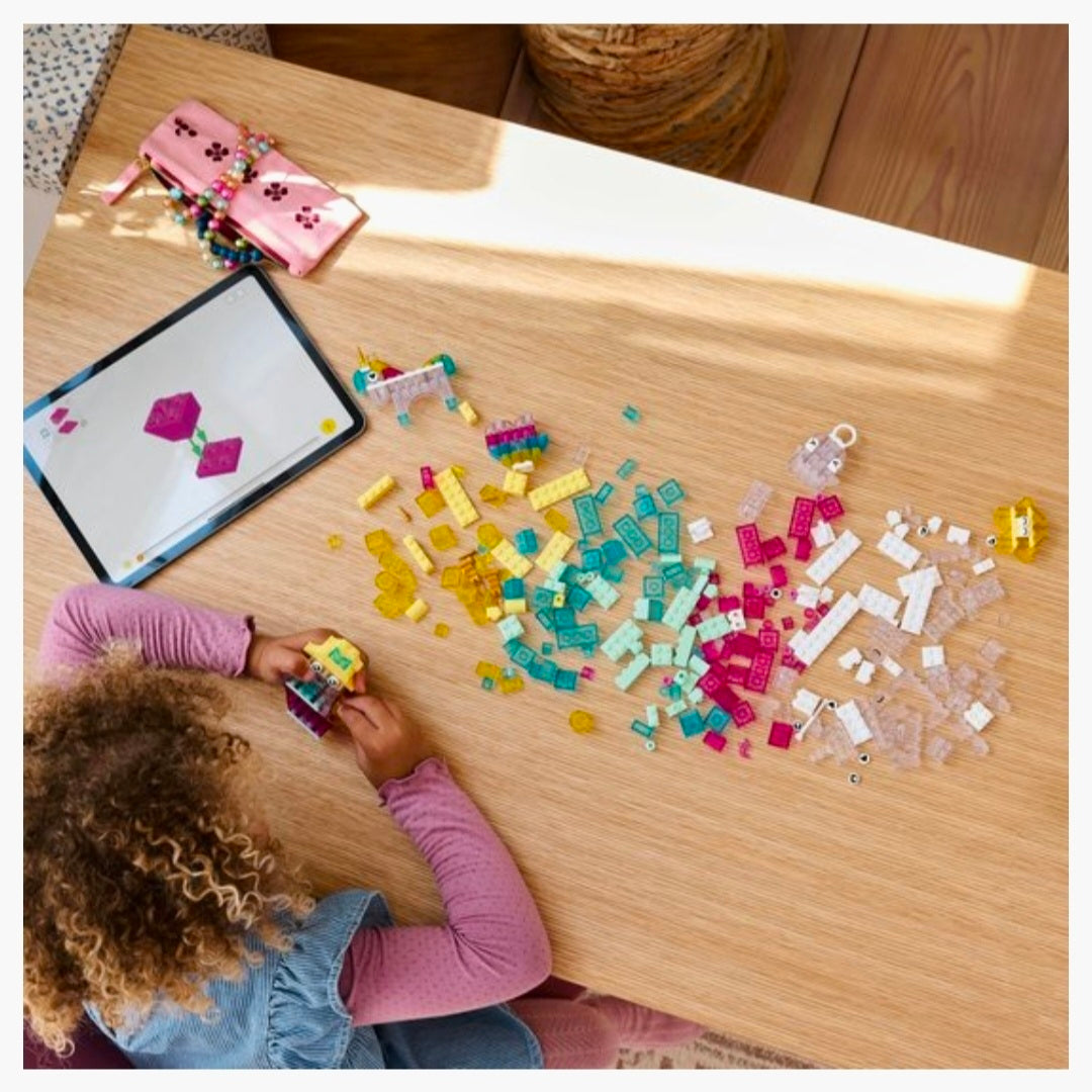 LEGO 11040: Classic Magische Transparante Doos