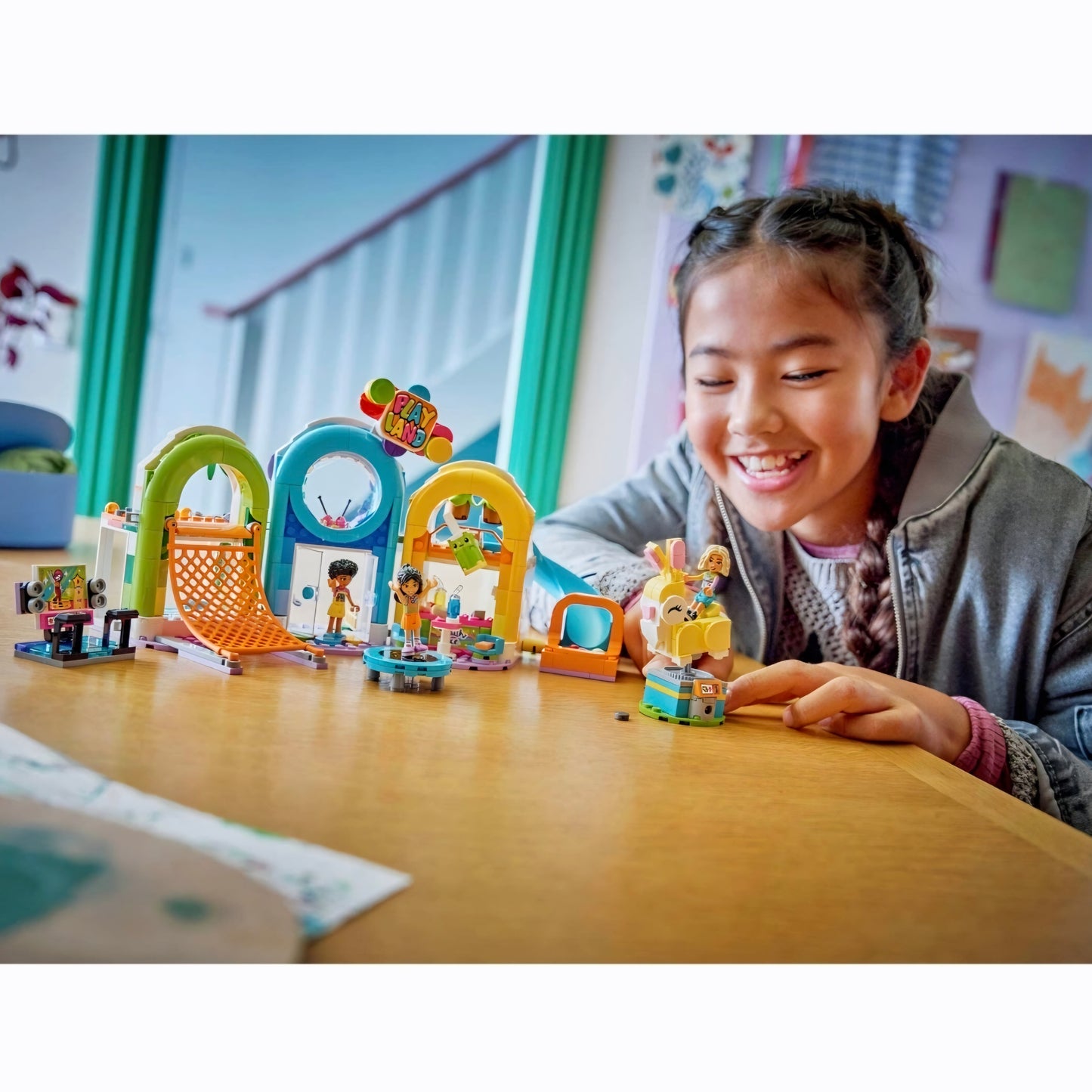 LEGO 42686: Friends - Binnenspeeltuin