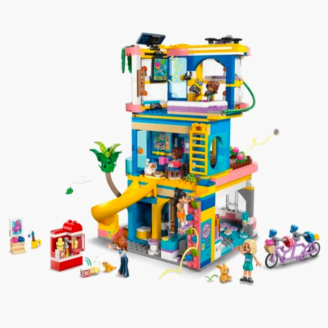 LEGO 42689: Friends - Heartlake City clubhuis