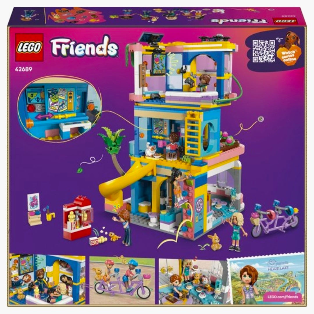 LEGO 42689: Friends - Heartlake City clubhuis
