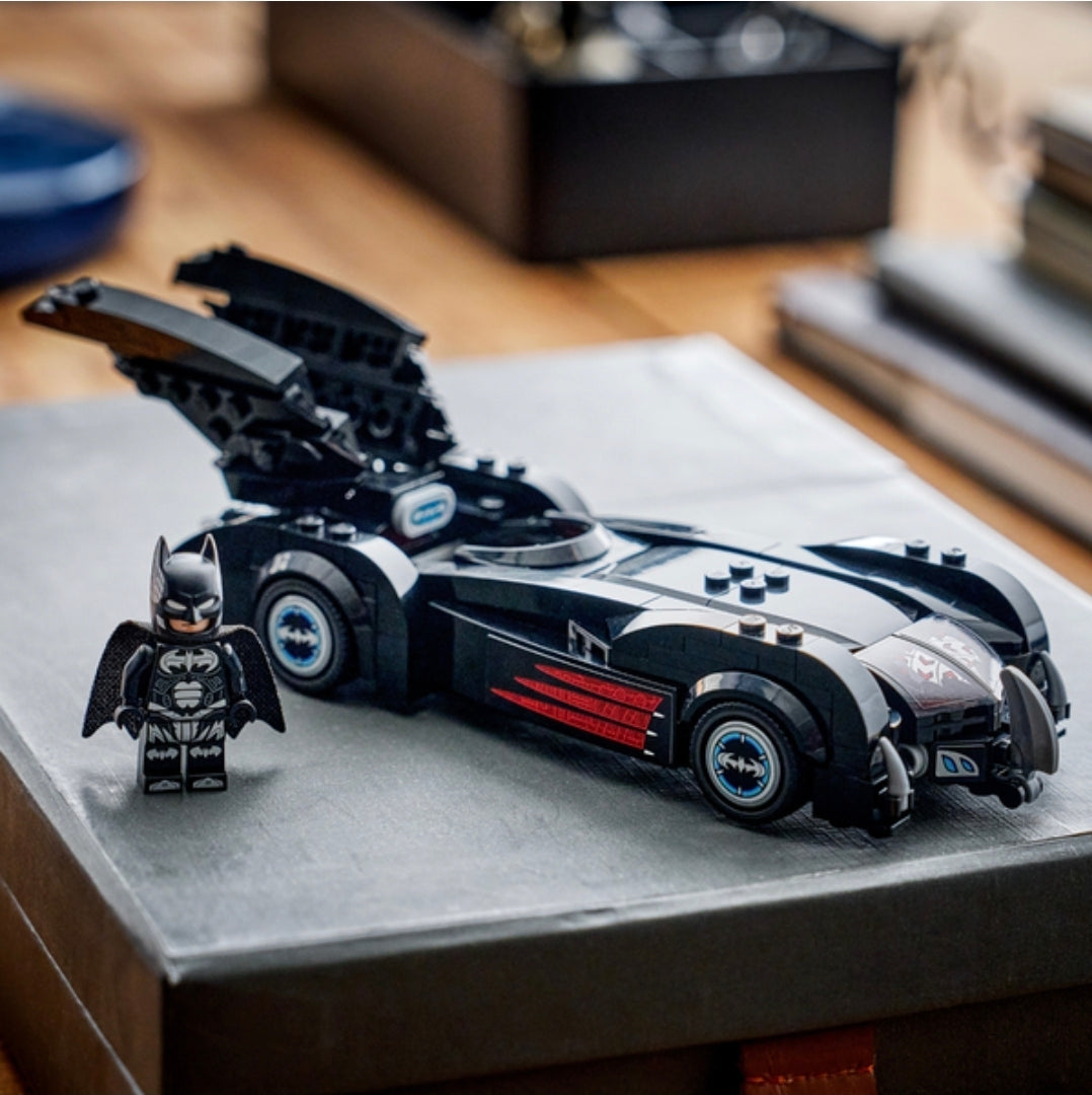 LEGO 76333: Batman & Robin Batmobile