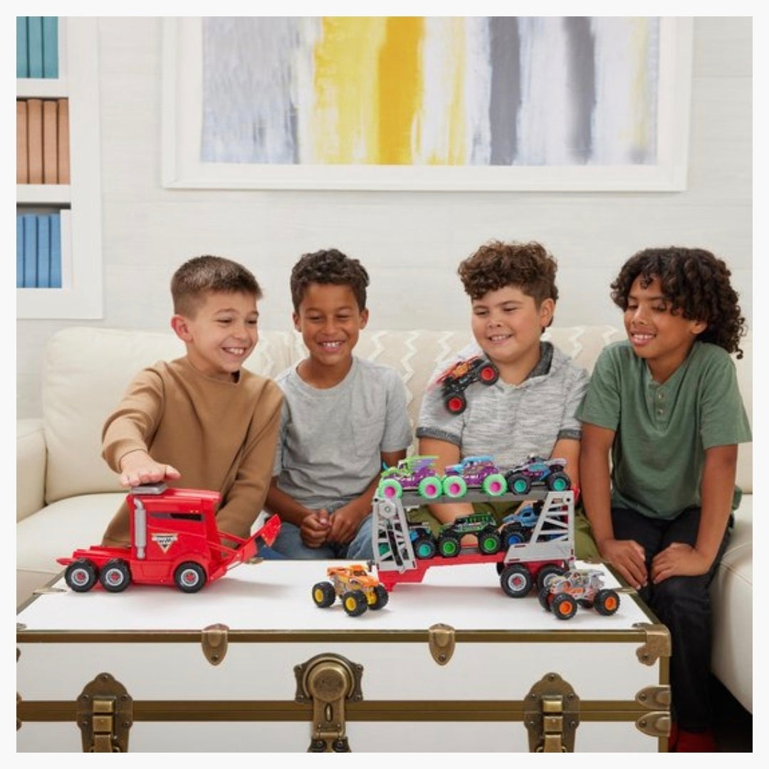 Monster Jam: 2in1 Launch N'Go Hauler Speelset