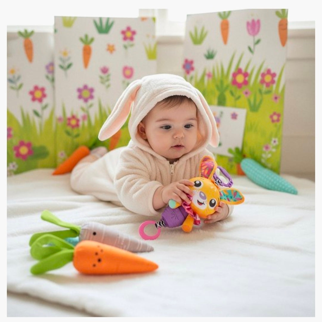 Playgro: Musical Betsy Bunny Hanger