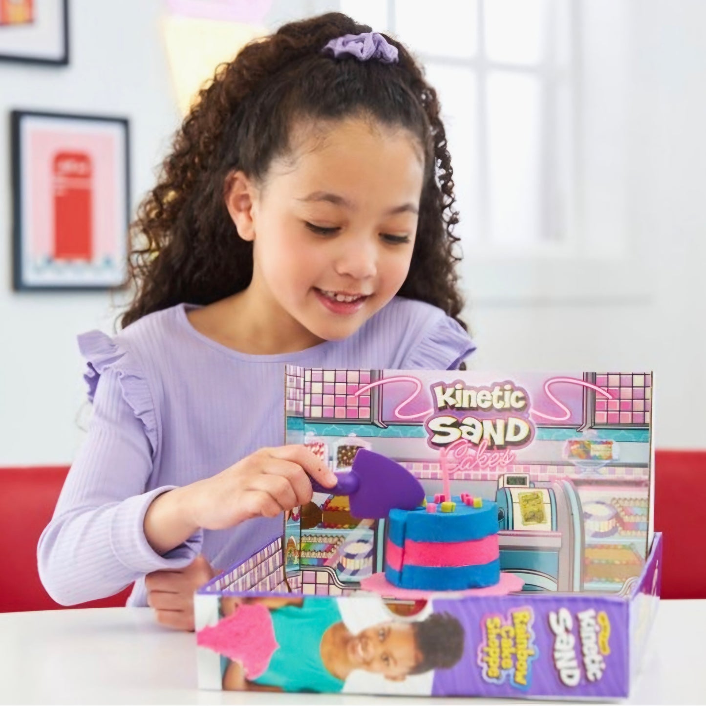 Kinetic Sand: Rainbow Cake Shoppe